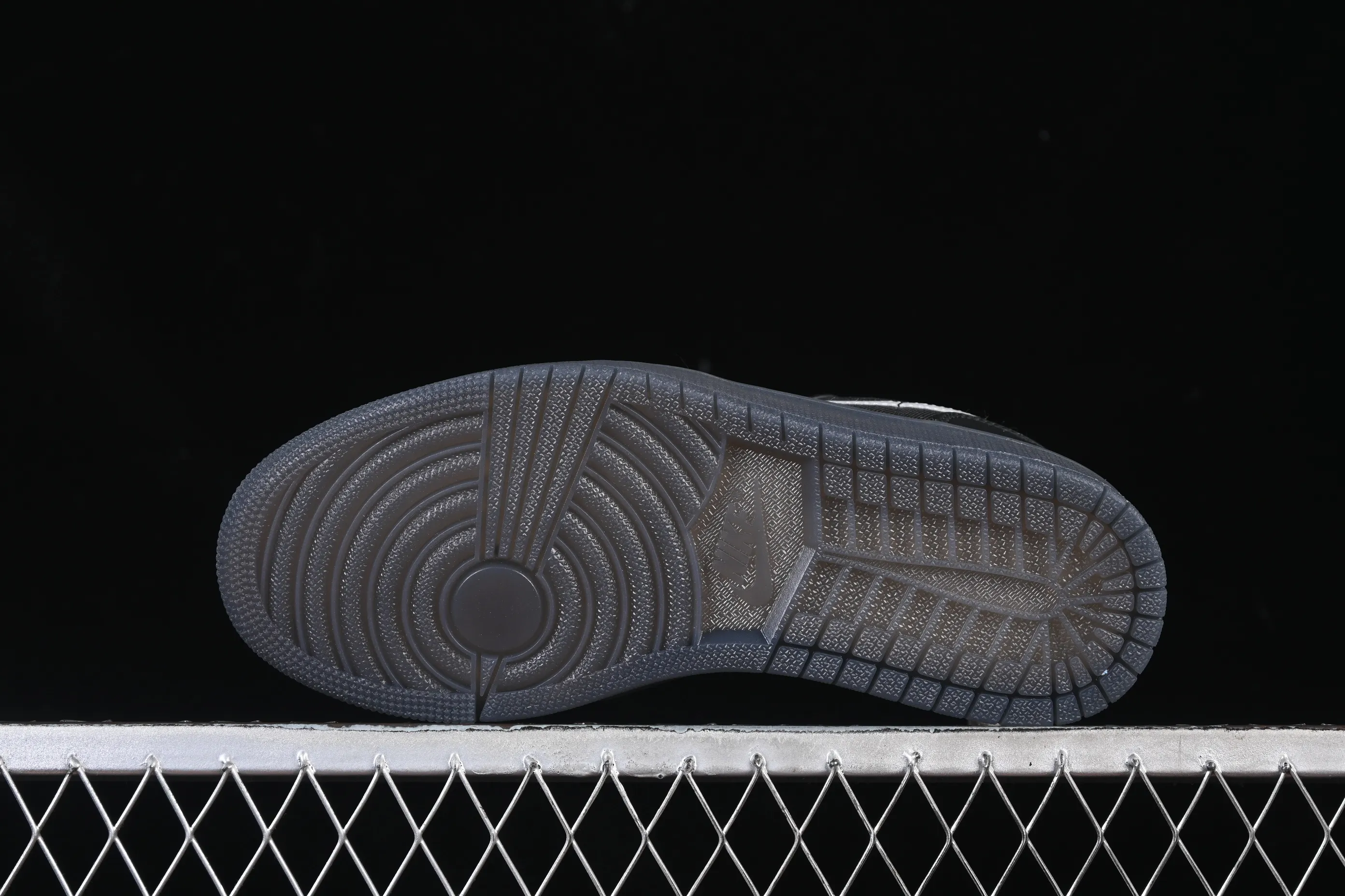 All categories Air Jordan Jordan series basketball shoes Air Jordan 1 Low Air Jordan 1 Low AJ1 Joe 1 black and white canvas leather low-top cultural basketball shoes HV5968-001